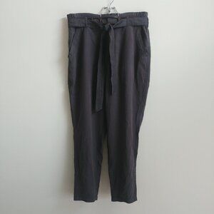Old Navy grey cropped ankle pants paperbag waist belted Medium tapered leg